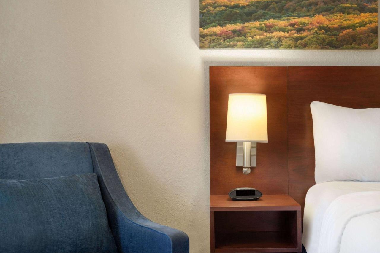 Days Inn By Wyndham Dillon Kültér fotó