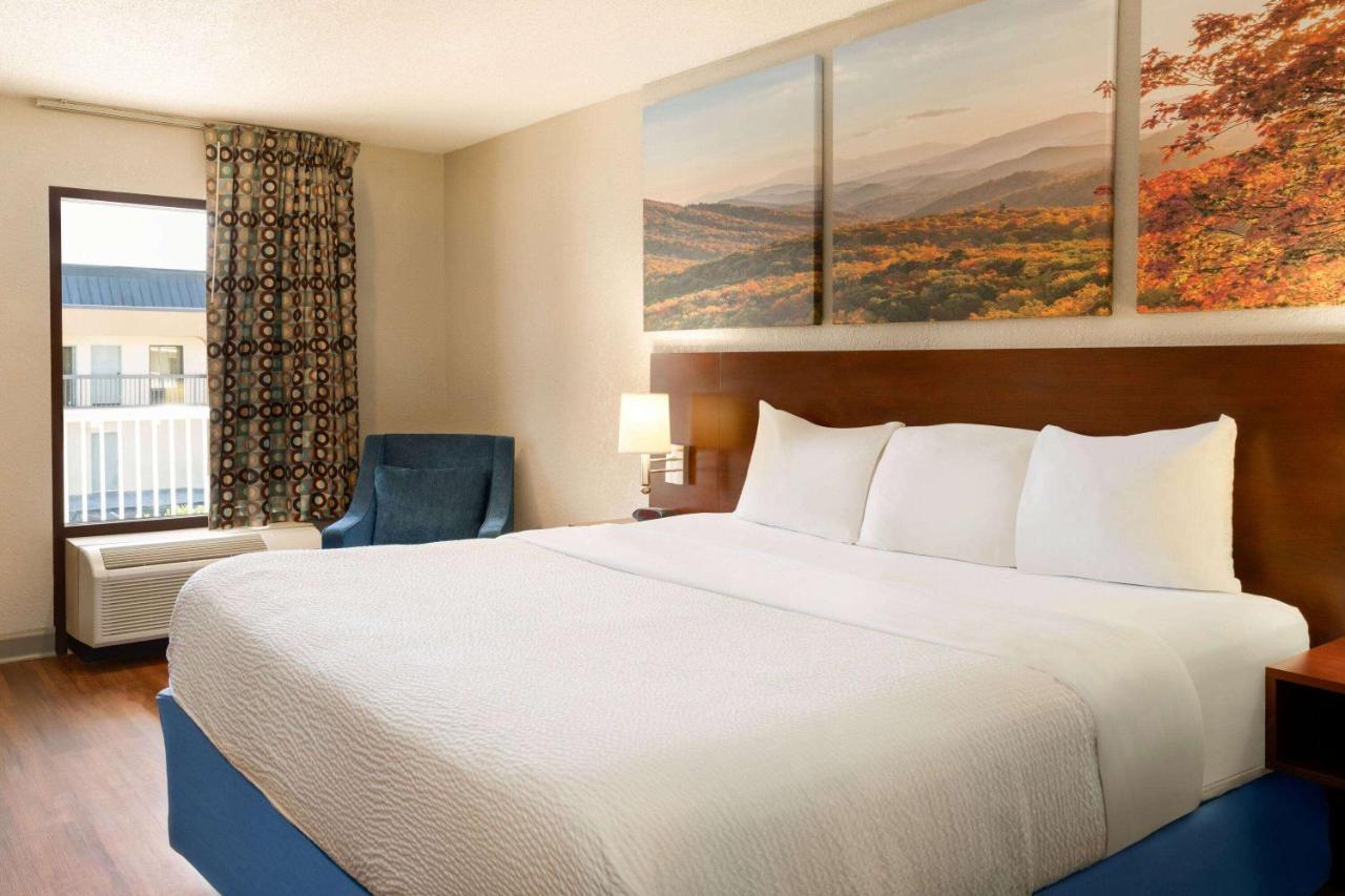 Days Inn By Wyndham Dillon Kültér fotó